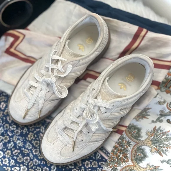 CLOT x ADIDAS6.5Suede Ivory Panel Metallic Low Top Platform Samba Gazelle